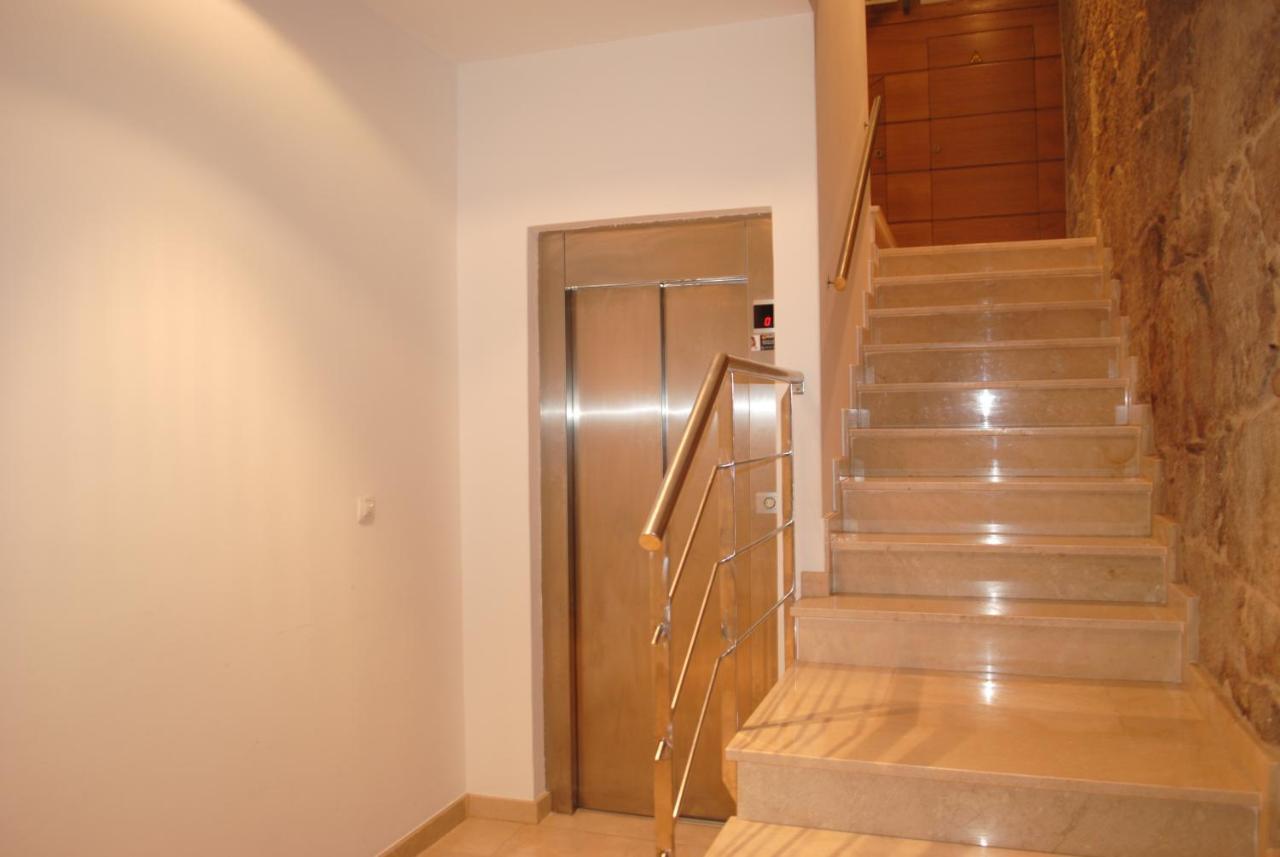 Exclusivo Apartamento En Edificio Historico Понтеведра Екстериор снимка